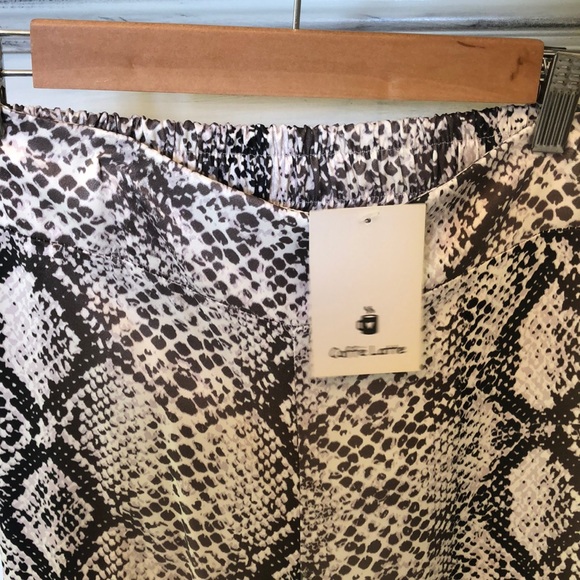 Snake print Italian silky lounge pants palazzo - Picture 4 of 6